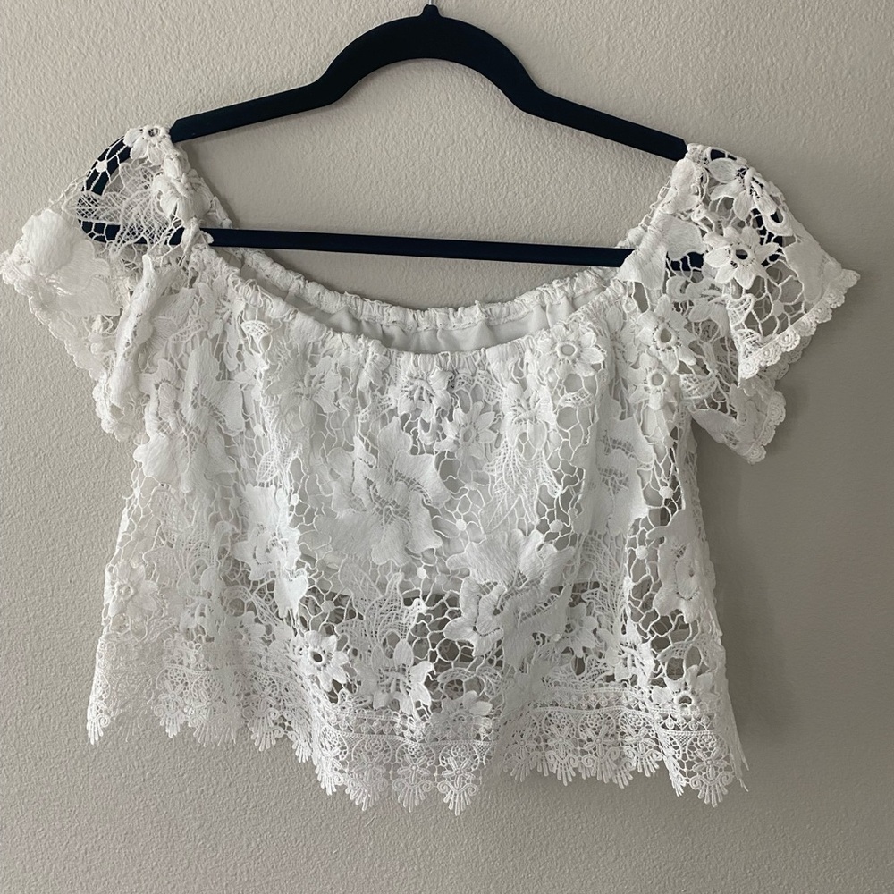 Off the shoulder Forever 21 boho lace crop top